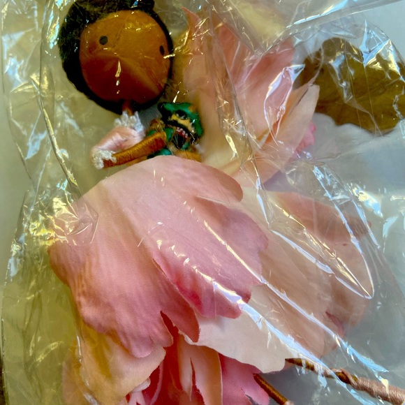 Clara Nutcracker Ballet Ornament Doll + Pink Accessory Pouch - Picture 4 of 6